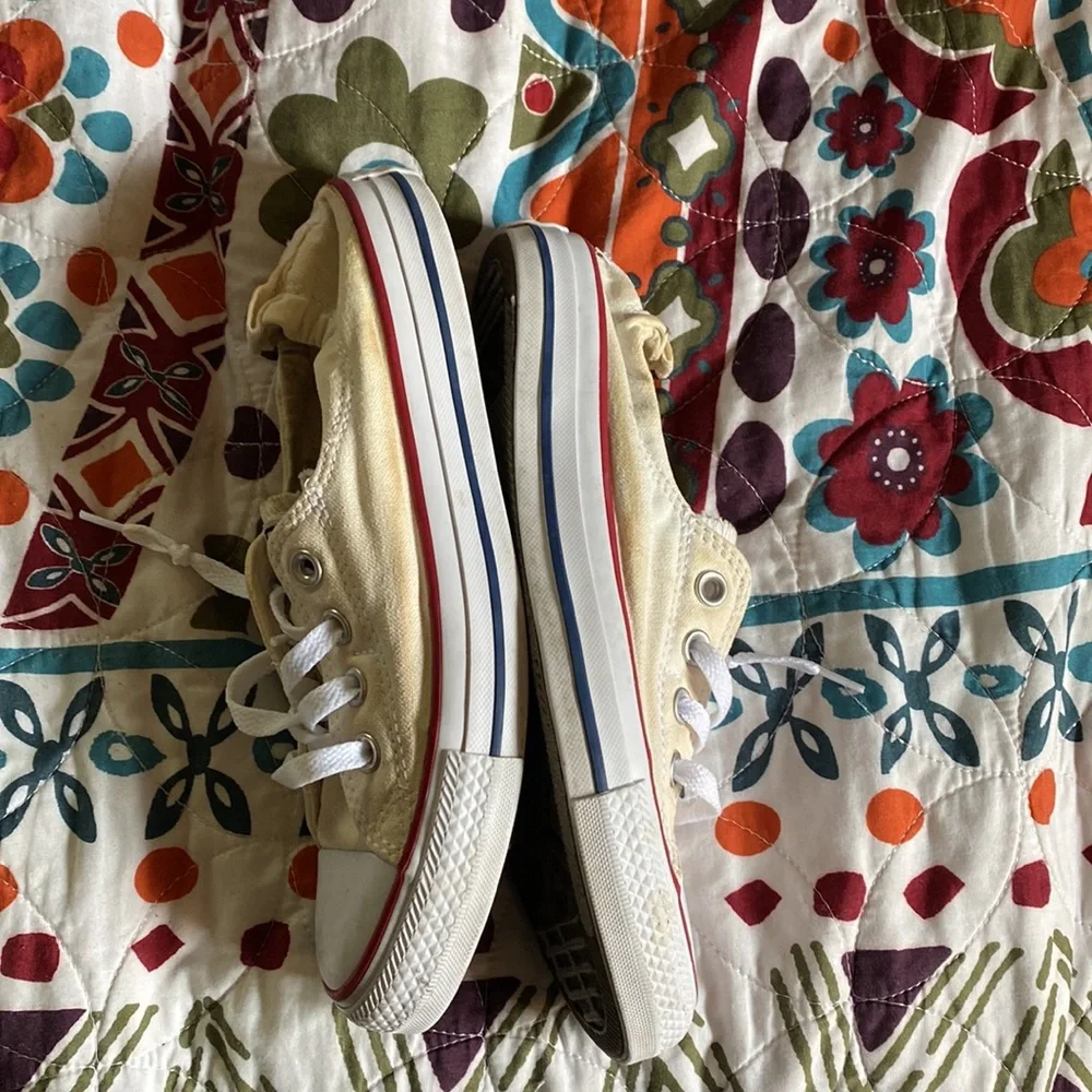 Women’s 8 converse Chuck Taylor ox - Picture 5 of 7